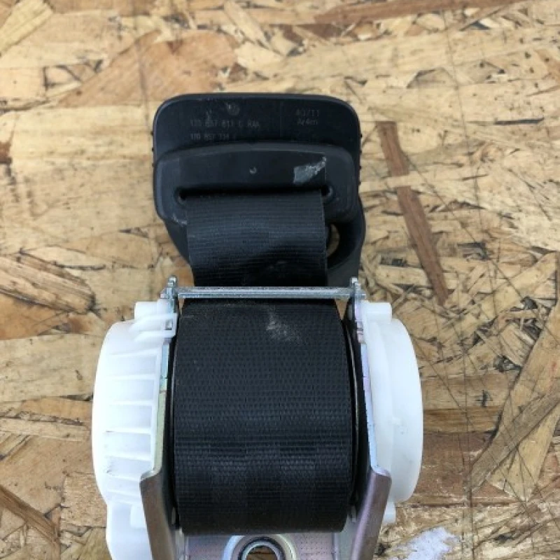 Centura de siguranta stanga spate Volkswagen 