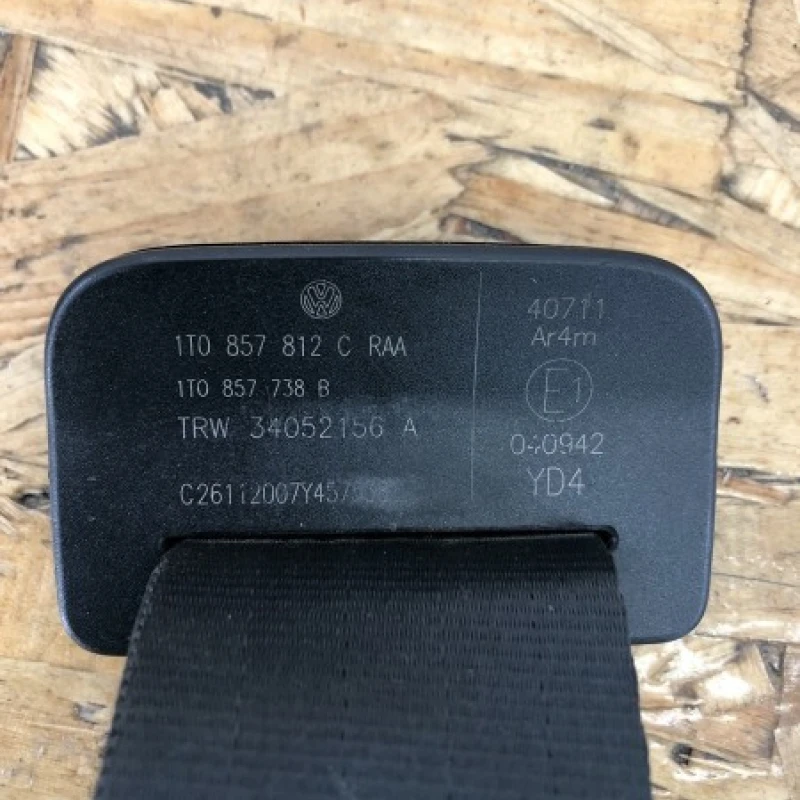 Centura dreapta spate / Volkswagen Touran 1T 2014 / Interior