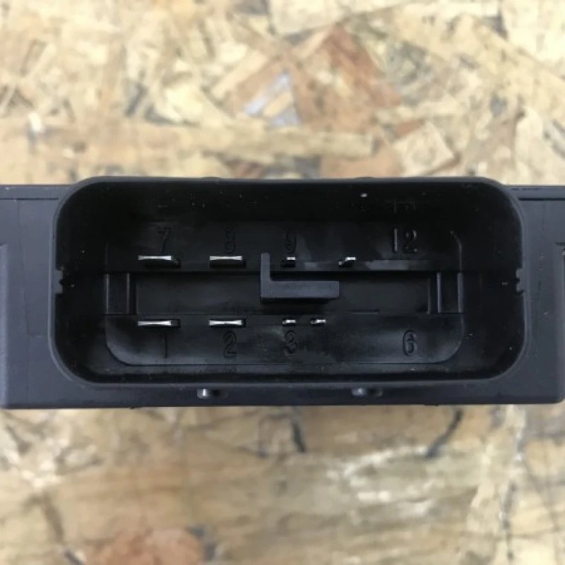 Modul start stop / Volkswagen Touran 1T 2014 / Audio si electronice