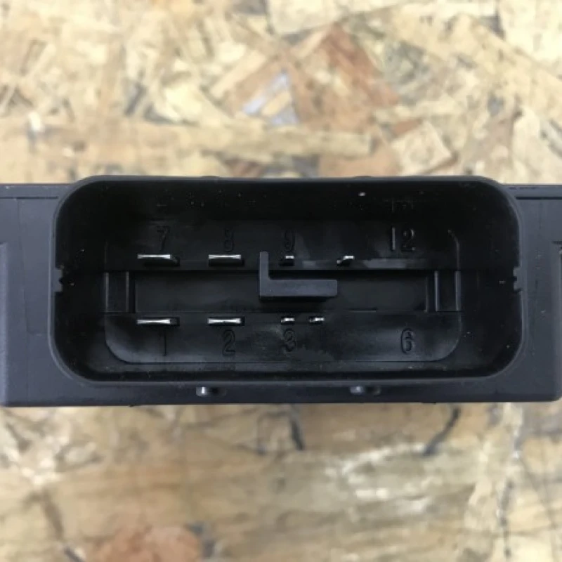 Modul start stop / Volkswagen Touran 1T 2014 / Audio si electronice