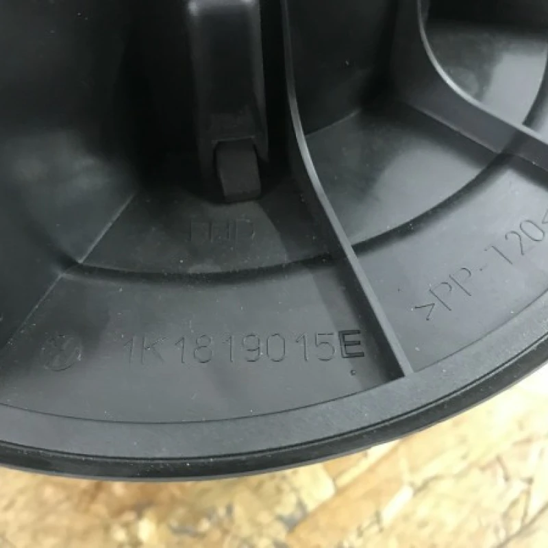 Ventilator bord aeroterma / Volkswagen Touran 1T 2014 / Climatizare
