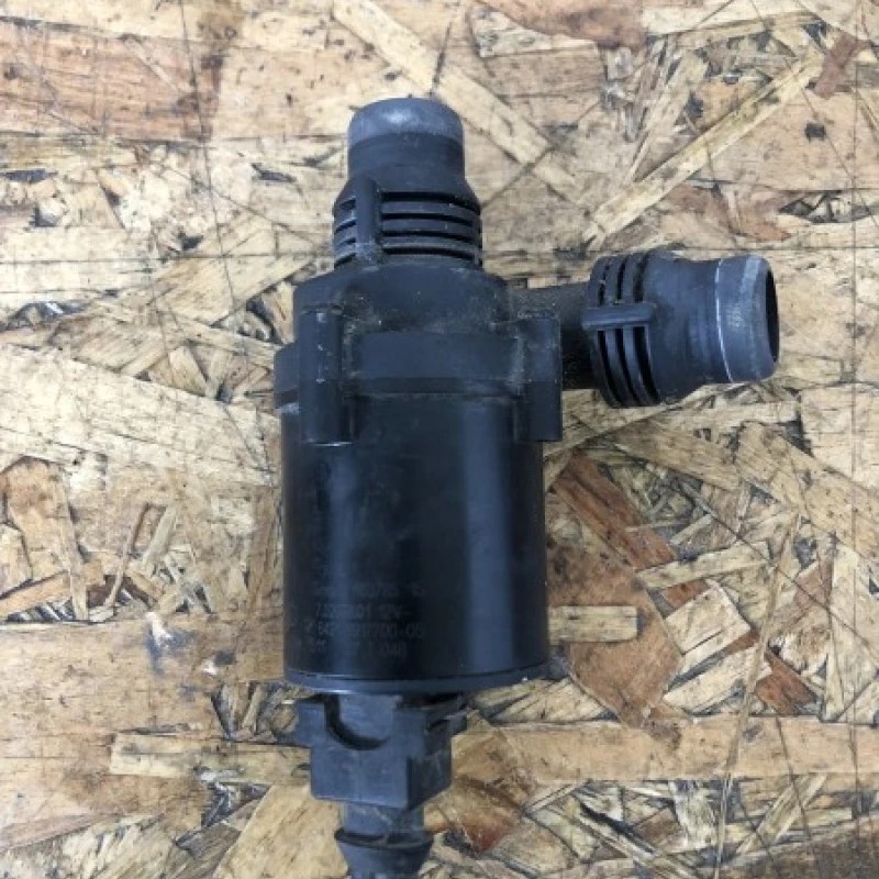 Pompa apa / BMW Seria 5 E61 2007 / Motor, racire si evacuare