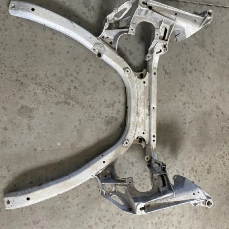 Punte fata jug motor / BMW Seria 5 E61 2007 / Caroserie, oglinzi si faruri