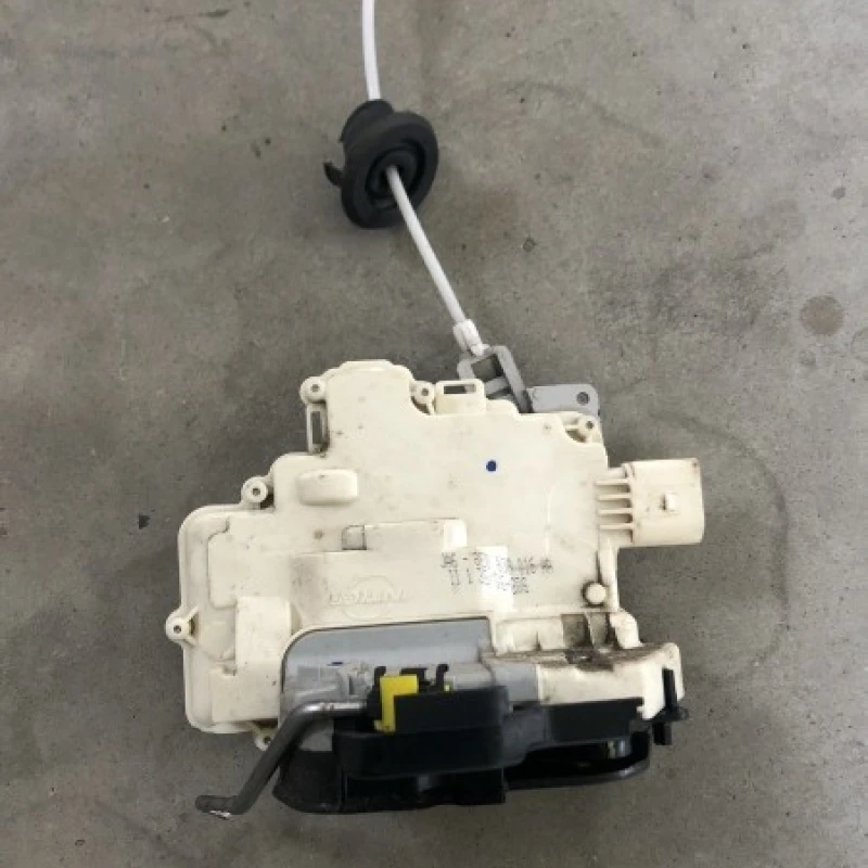 Iala broasca usa dreapta spate Audi 