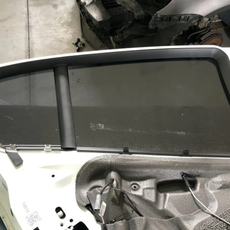Geam stanga spate BMW Seria 1 E87 2008