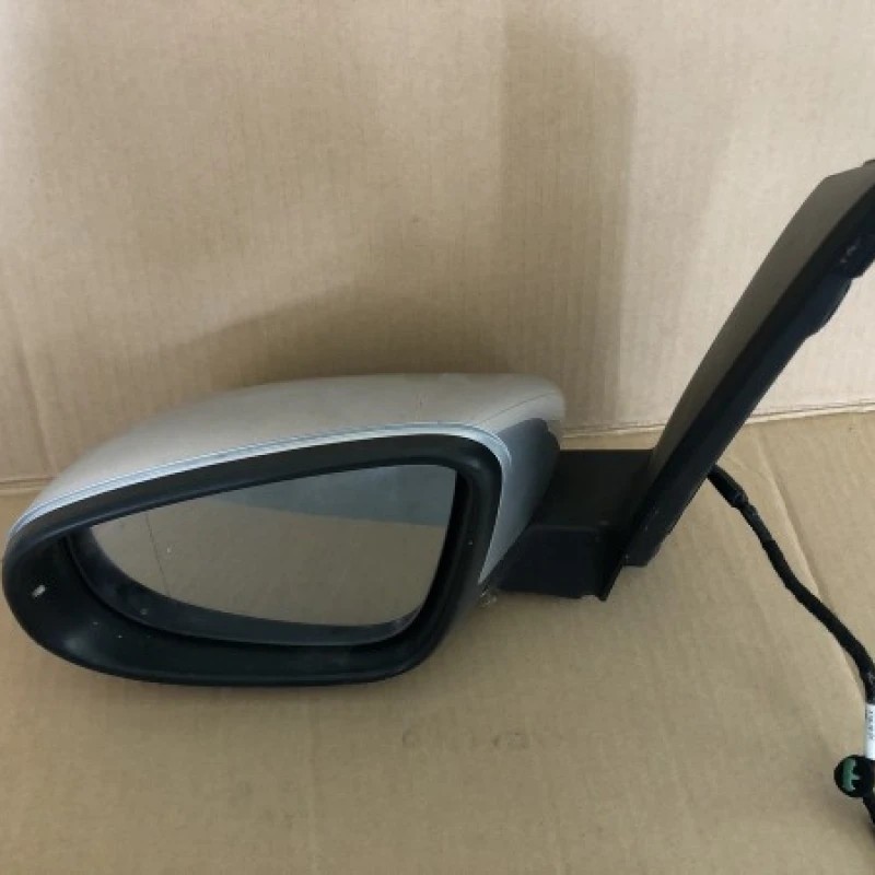 Oglinda stanga / Volkswagen Touran 1T 2014 / Caroserie, oglinzi si faruri