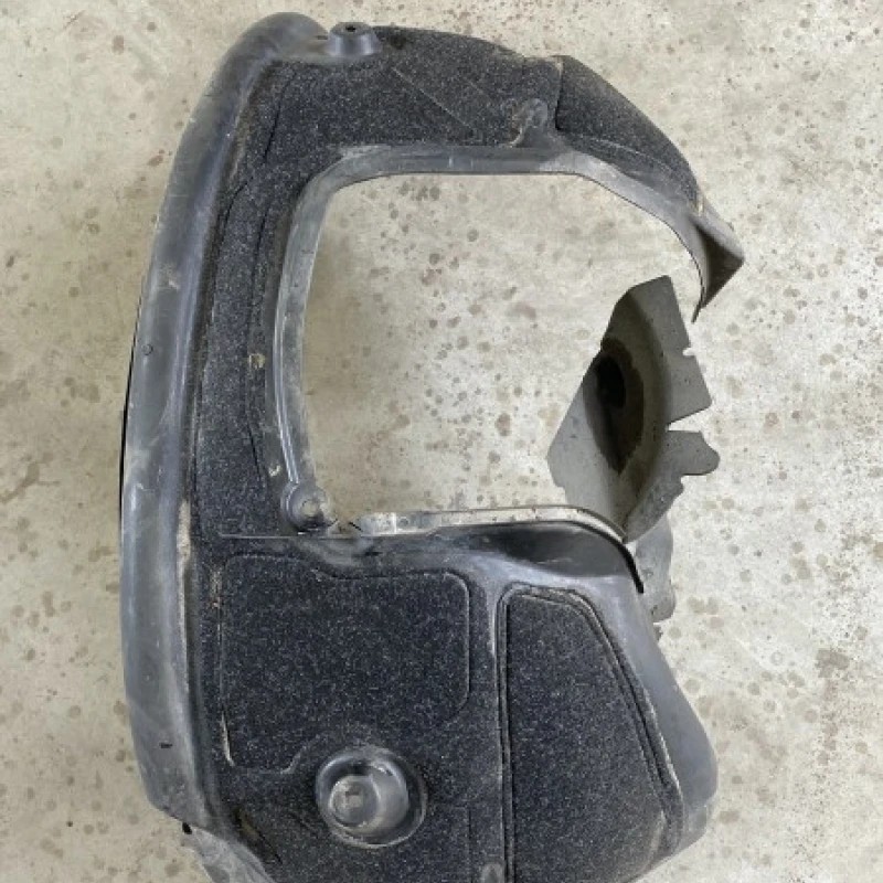 Carenaj dreapta fata original / BMW Seria 5 E61 2007 / Caroserie, oglinzi si faruri