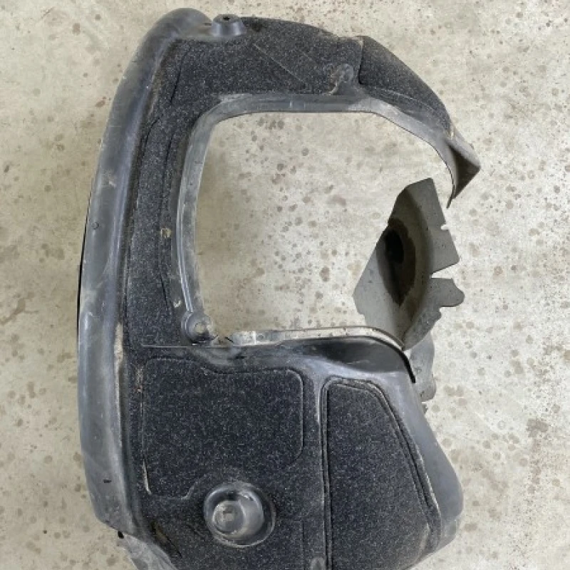 Carenaj dreapta fata original / BMW Seria 5 E61 2007 / Caroserie, oglinzi si faruri