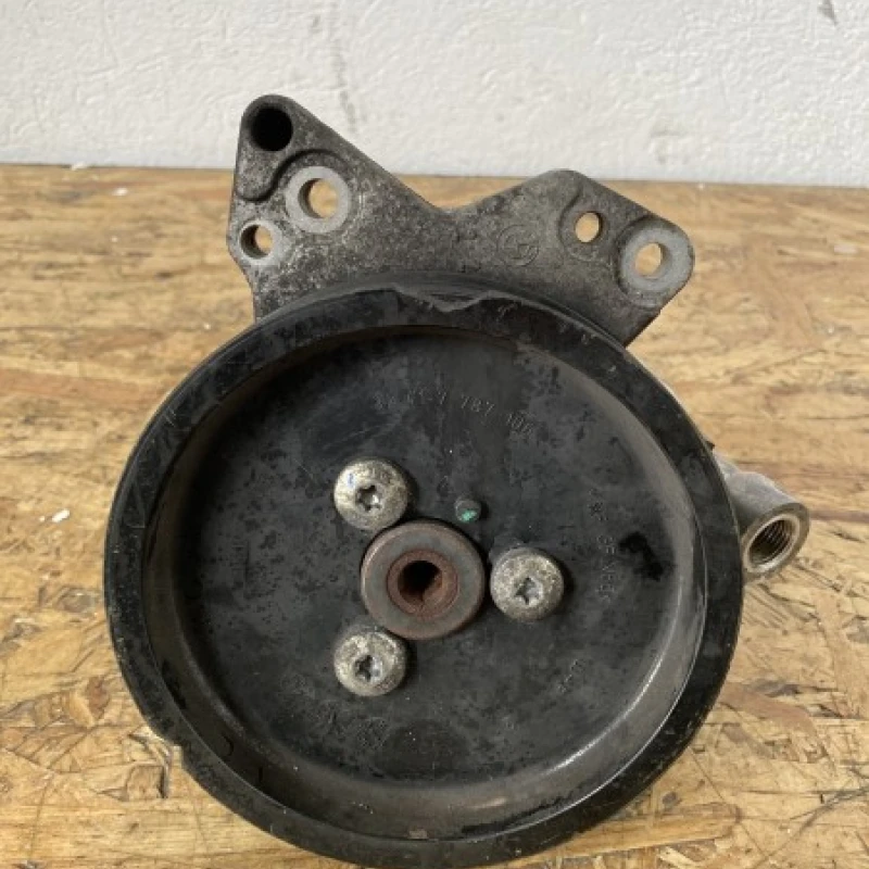 Pompa servo directie / BMW Seria 5 E61 2007 / Directie si suspensie