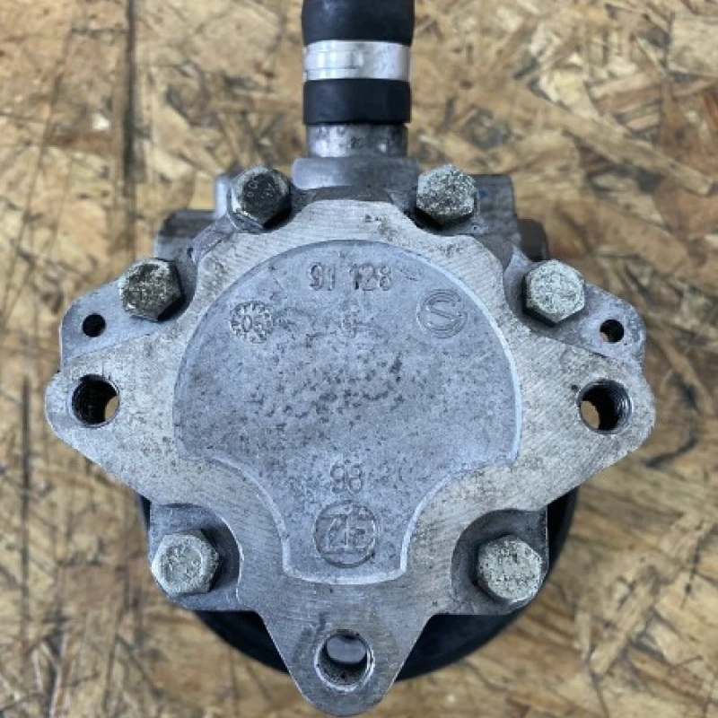 Pompa servo / Audi A4 B7 2007 / Directie si suspensie
