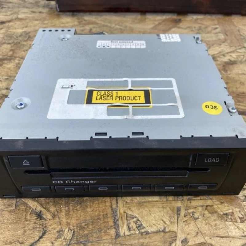 Magazie CD / Audi A4 B7 2007 / Audio si electronice