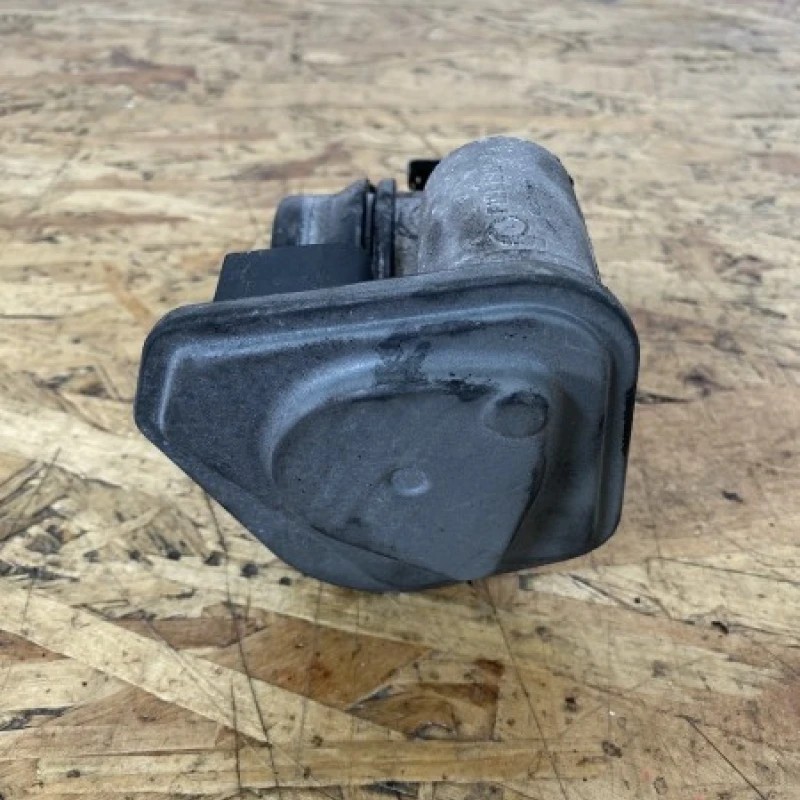 Clapeta acceleratie / BMW Seria 1 E87 2008 / Motor, racire si evacuare