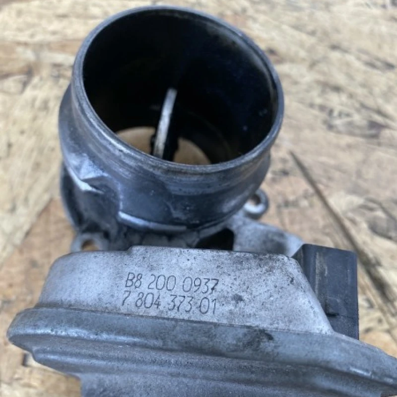 Clapeta acceleratie / BMW Seria 1 E87 2008 / Motor, racire si evacuare