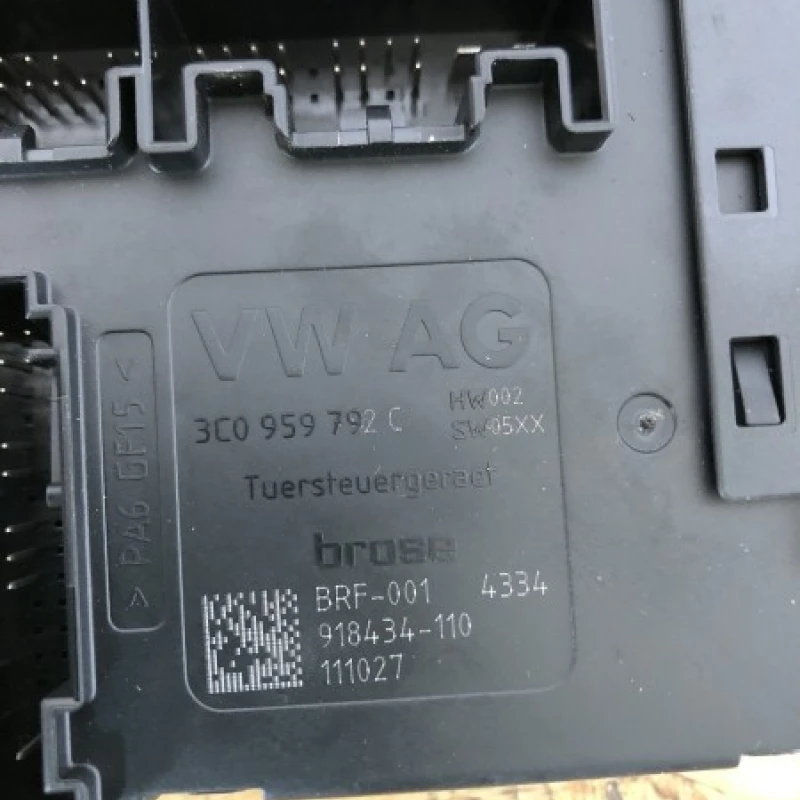 Modul confort usa dreapta fata / Volkswagen Passat B7 2012 / Audio si electronice