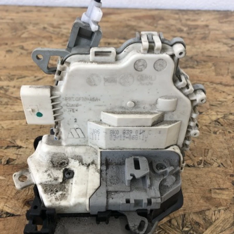 Iala broasca usa stanga spate Audi 