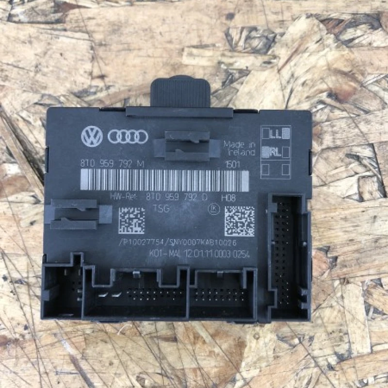 Modul usa dreapta fata / Audi A5 8T 2011 / Audio si electronice