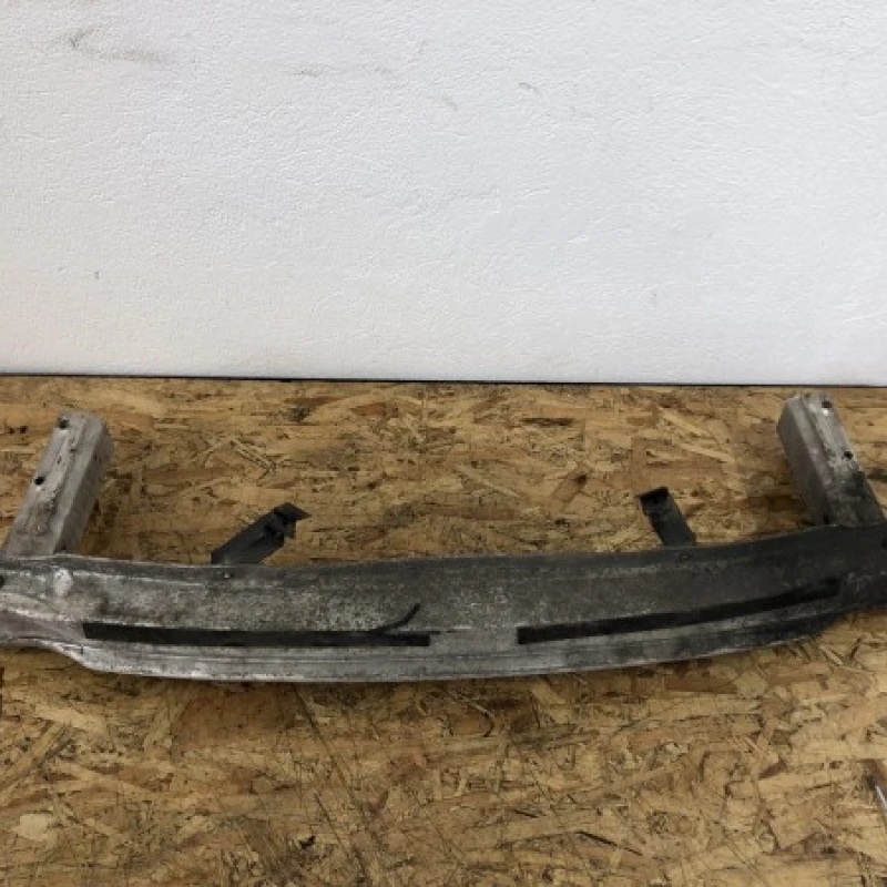 Intaritura bara spate / Audi A4 B7 2007 / Caroserie, oglinzi si faruri