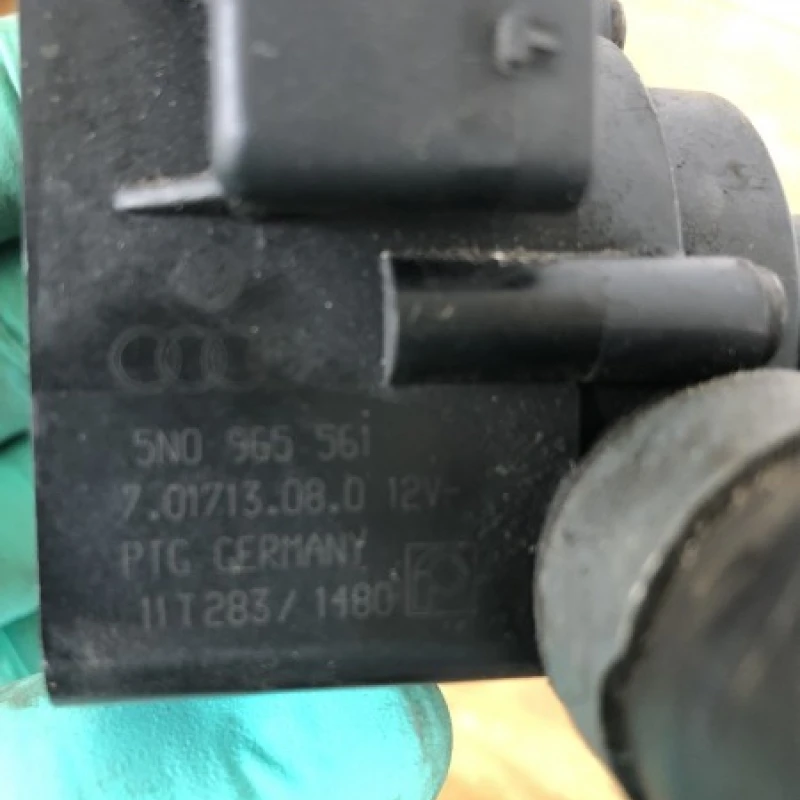 Pompa recirculare apa / Volkswagen Passat B7 2012 / Motor, racire si evacuare