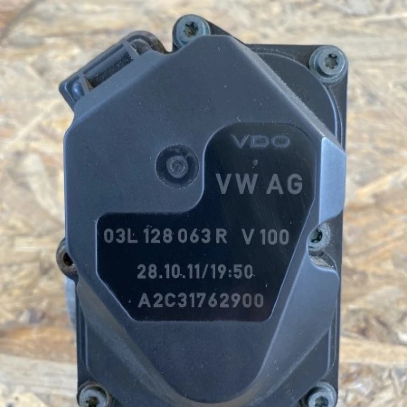 Clapeta acceleratie / Volkswagen Passat B7 2012 / Motor, racire si evacuare