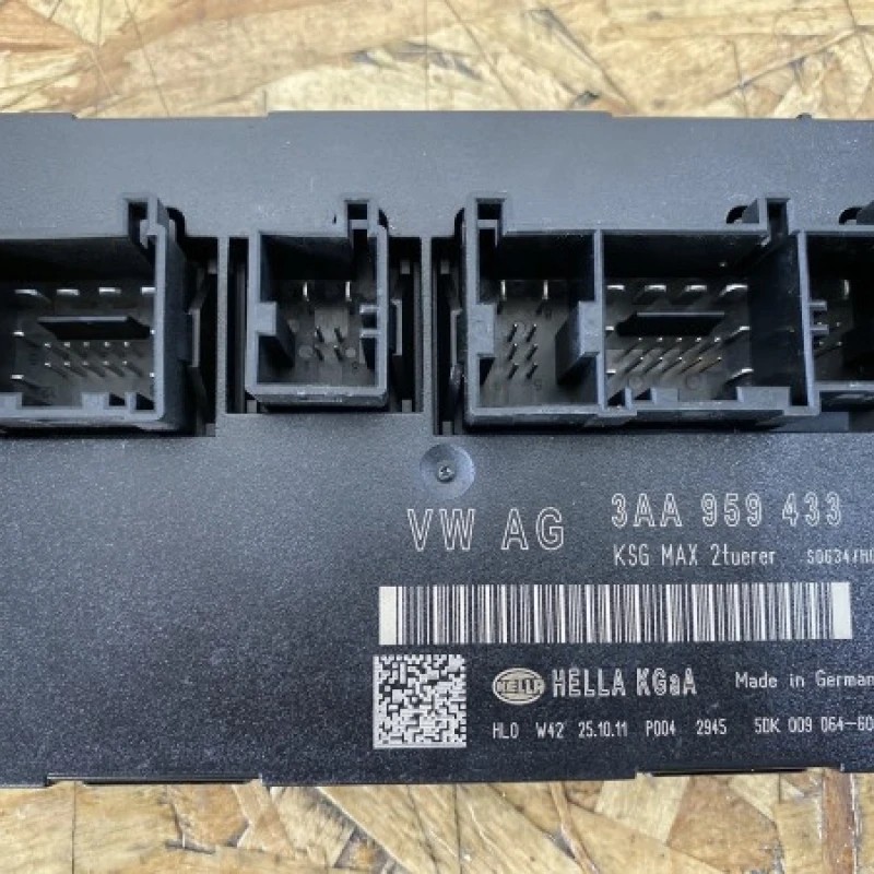 Modul confort / Volkswagen Passat B7 2012 / Audio si electronice