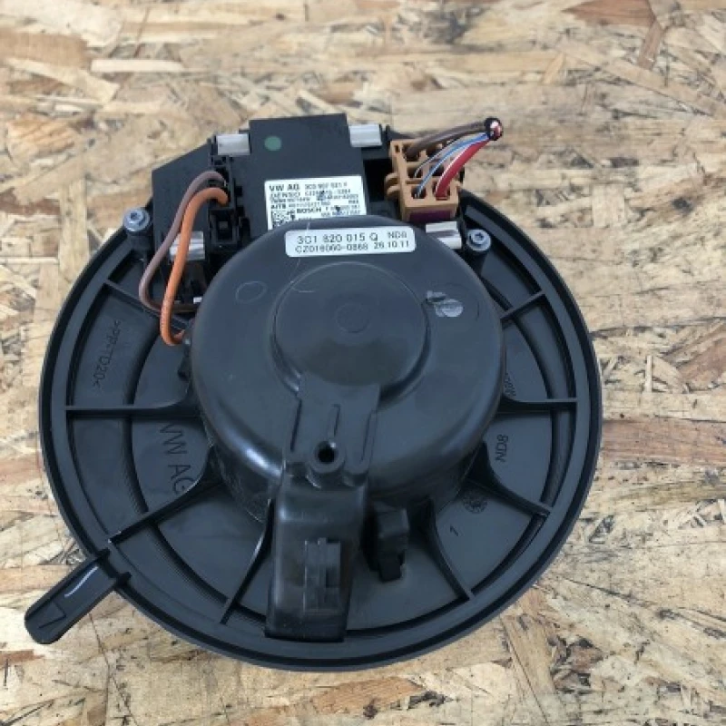 Ventilator bord / Volkswagen Passat B7 2012 / Climatizare