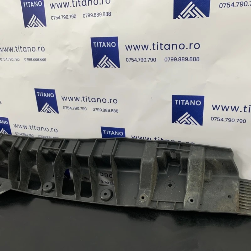 Suport bara central / Land Rover Range Rover Sport Range Rover Sport 2011 / Caroserie, oglinzi si faruri