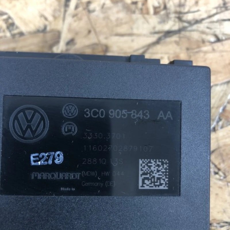 Contact Passat b7 / Volkswagen Passat B7 2012 / Caroserie, oglinzi si faruri