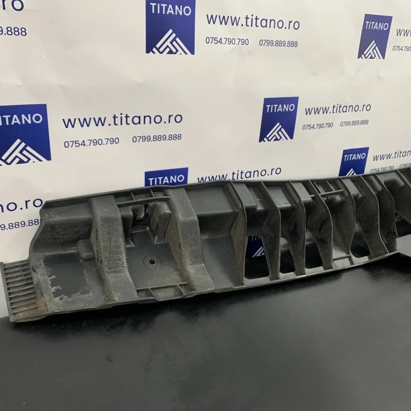 Suport bara central / Land Rover Range Rover Sport Range Rover Sport 2011 / Caroserie, oglinzi si faruri