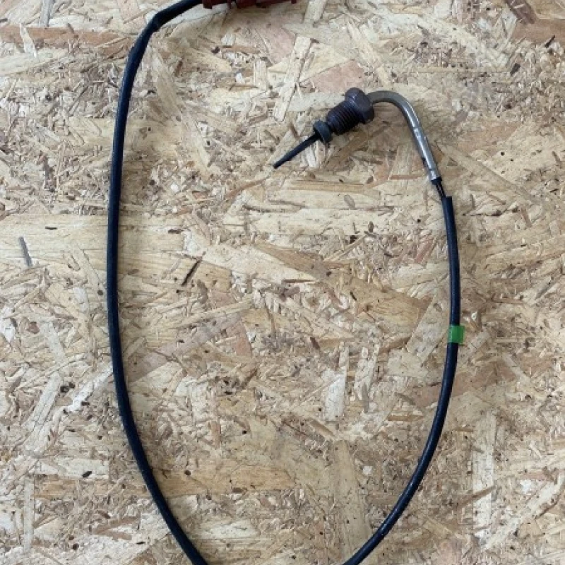 Senzor temperatura gaze / Volkswagen 2012 / Motor, racire si evacuare