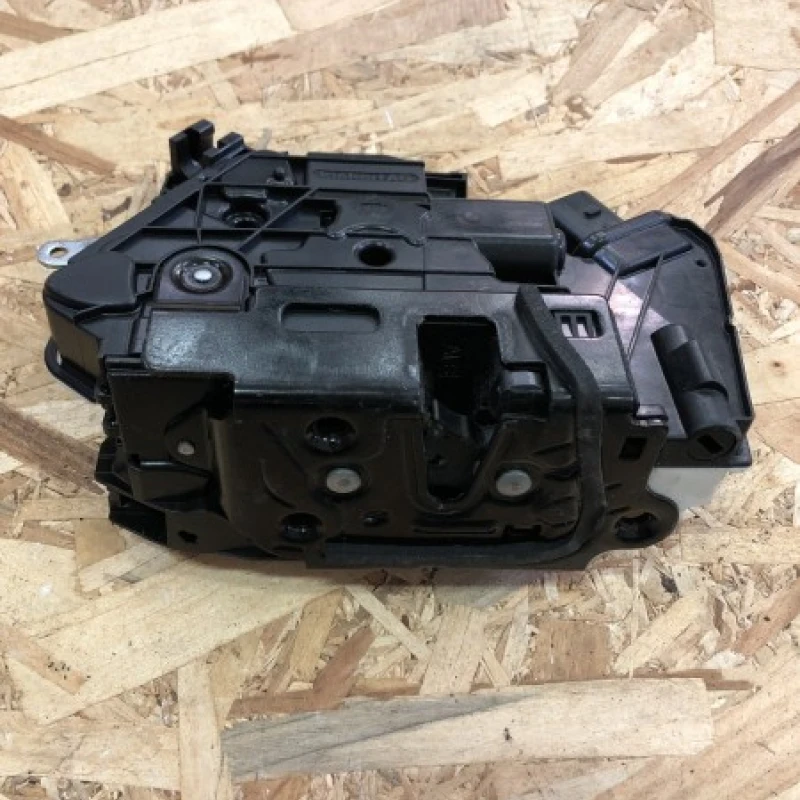 Iala broasca usa dreapta fata / Volkswagen Tiguan 5N 2010 / Caroserie, oglinzi si faruri