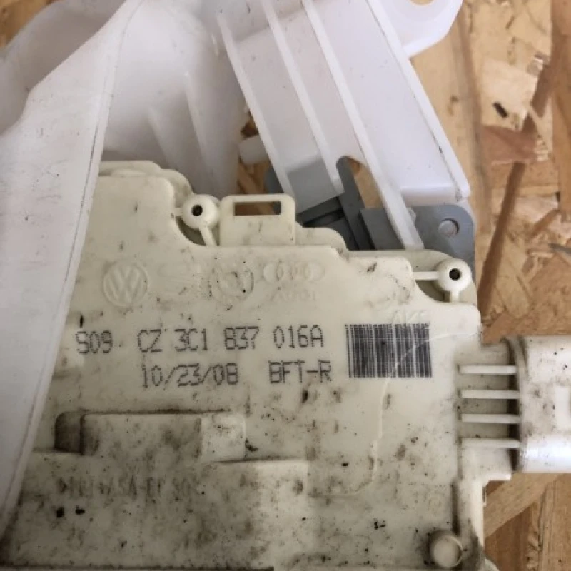 Iala broasca usa dreapta fata / Volkswagen Passat B6 2009 / Caroserie, oglinzi si faruri