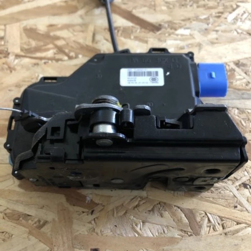 Iala broasca usa dreapta spate / Skoda Octavia 2 1Z 2011 / Caroserie, oglinzi si faruri
