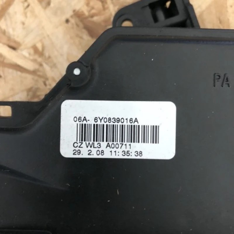 Iala broasca dreapta spate / Skoda Fabia MK2 5J 2008 / Caroserie, oglinzi si faruri