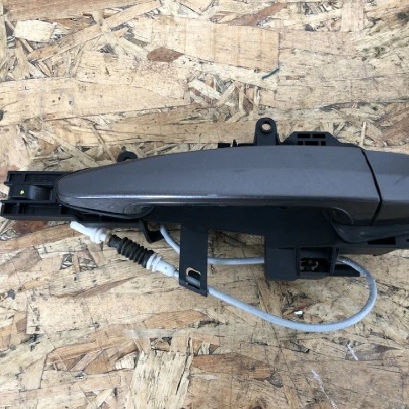 Maner usa dreapta spate BMW Seria 1 E87 2008