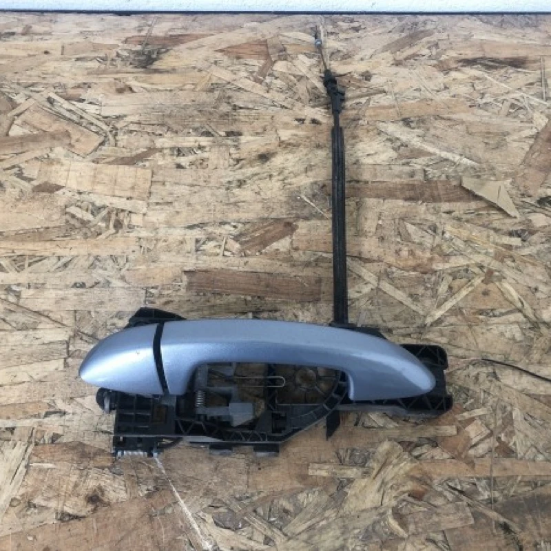 Maner usa stanga spate / Volkswagen Passat B6 2009 / Caroserie, oglinzi si faruri