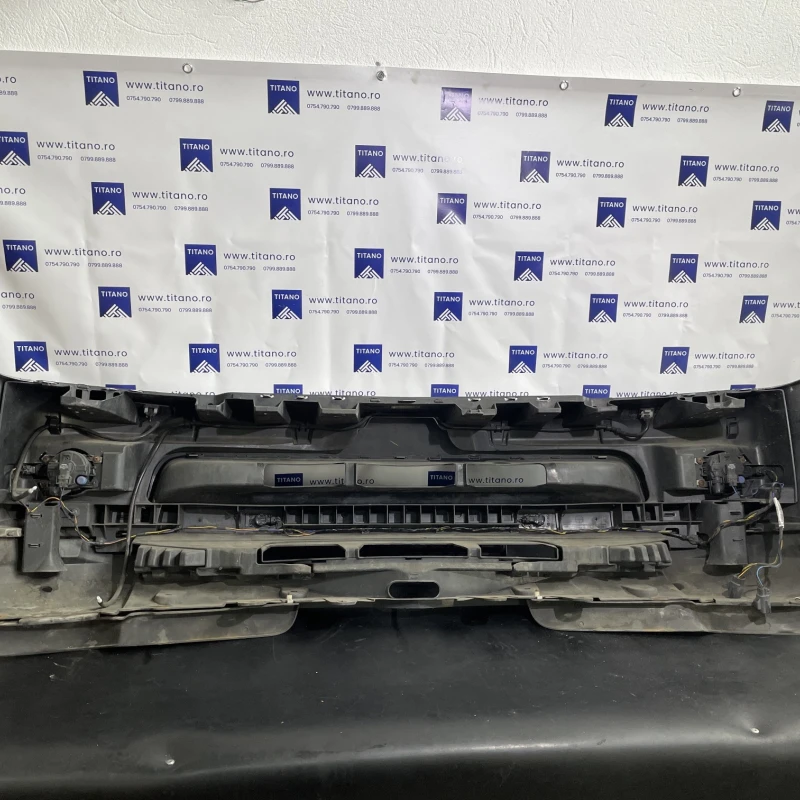 Bara fata / Land Rover Range Rover Sport Range Rover Sport 2011 / Caroserie, oglinzi si faruri