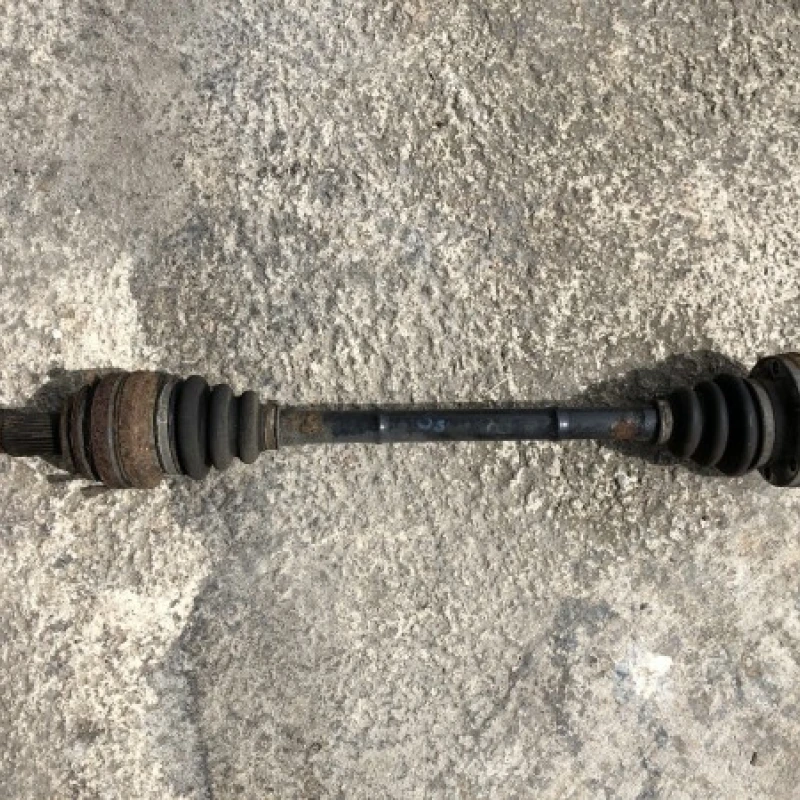 Planetara stanga spate / BMW Seria 1 E87 2006 / Cutie viteze, ambreiaj, transmisie