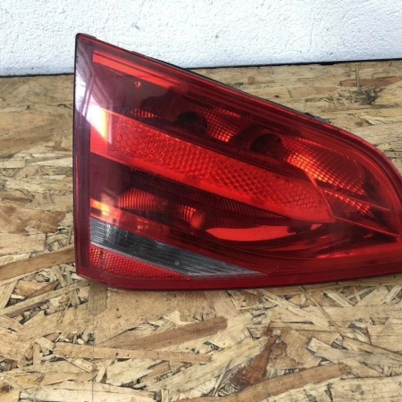 Stop stanga haion / Audi A4 B8 2008 / Caroserie, oglinzi si faruri