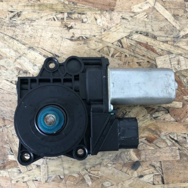 Motoras macara geam stanga spate / BMW   2008 / Audio si electronice