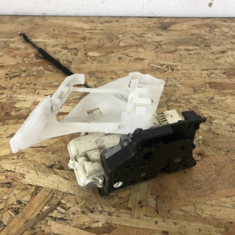 Iala broasca usa dreapta spate / Volkswagen Passat B7 2011 / Caroserie, oglinzi si faruri