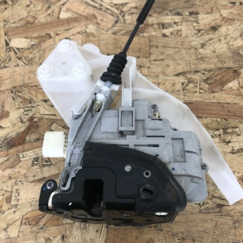 Iala broasca usa dreapta spate / Volkswagen Passat B7 2011 / Caroserie, oglinzi si faruri