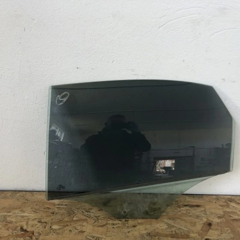 Geam stanga spate Audi A4 B8 2008