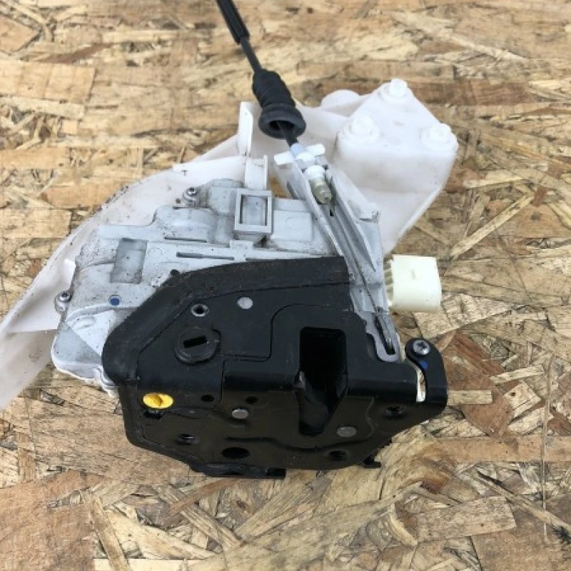 Iala broasca usa stanga spate / Volkswagen Passat B7 2012 / Caroserie, oglinzi si faruri