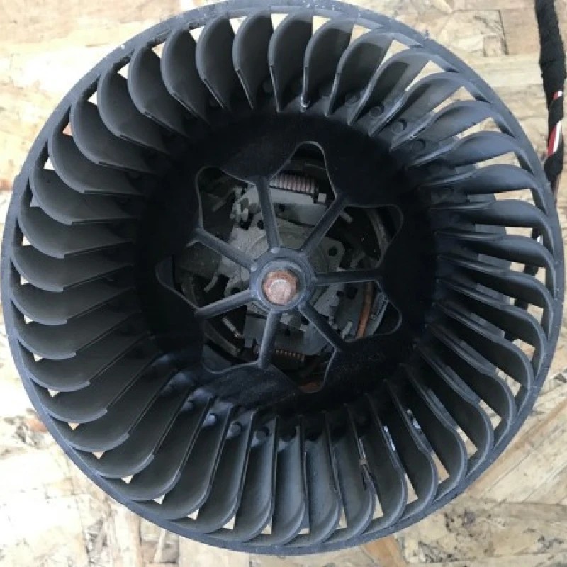 Ventilator bord / Volkswagen Passat B7 2012 / Climatizare