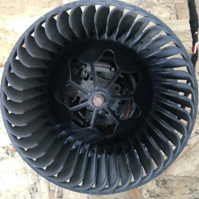 Ventilator bord / Volkswagen Passat B7 2012 / Climatizare