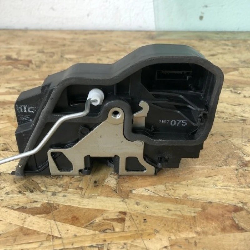 Iala broasca stanga spate / BMW Seria 5 E60 2006 / Caroserie, oglinzi si faruri