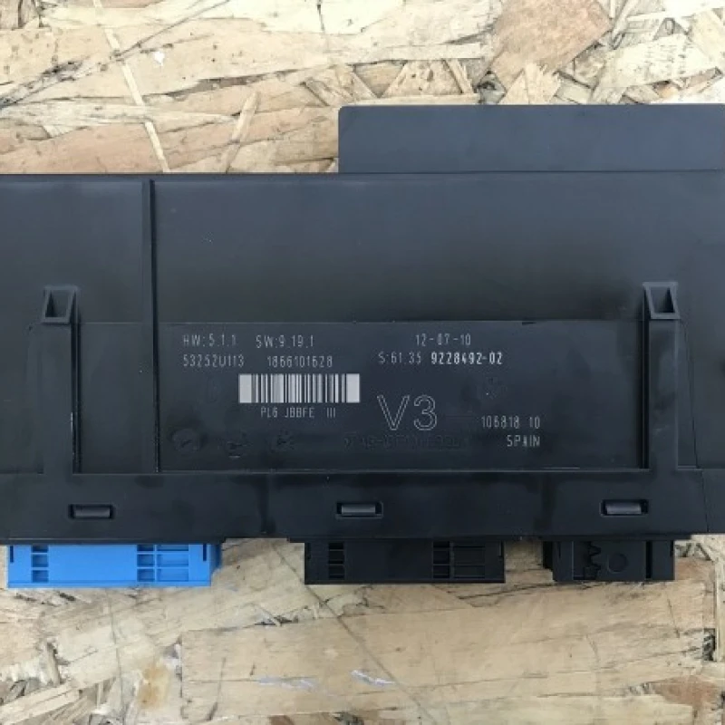 Modul BCM V3 / BMW Seria 5 F10 2010 / Audio si electronice