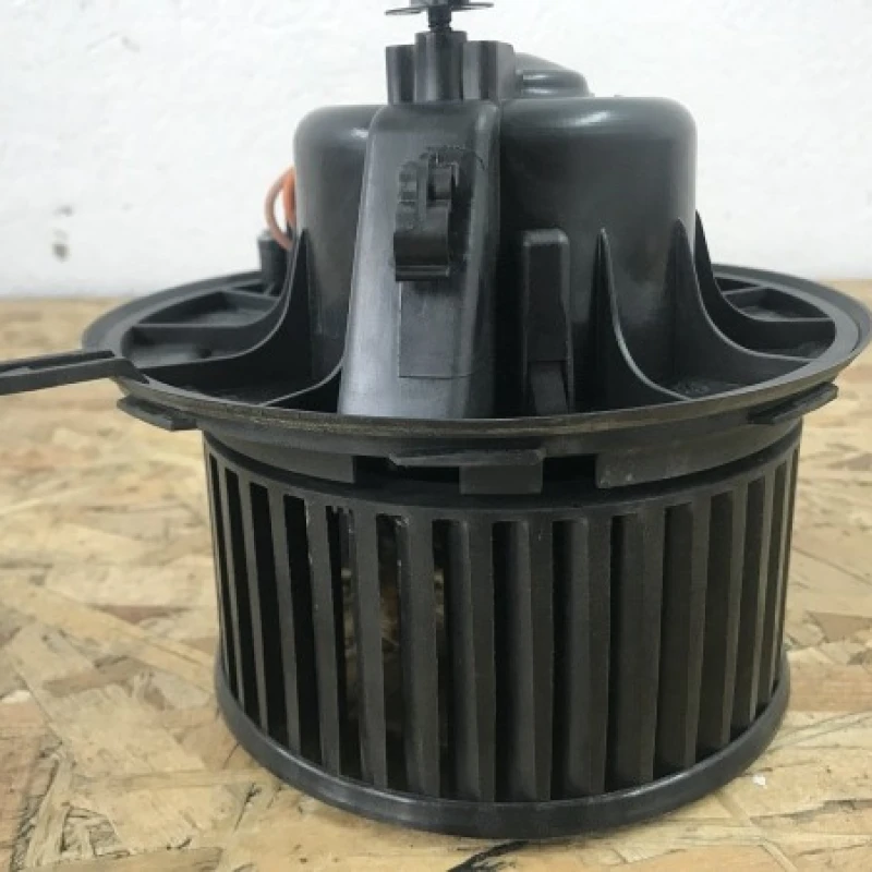 Ventilator bord / Volkswagen Passat CC 2013 / Audio si electronice