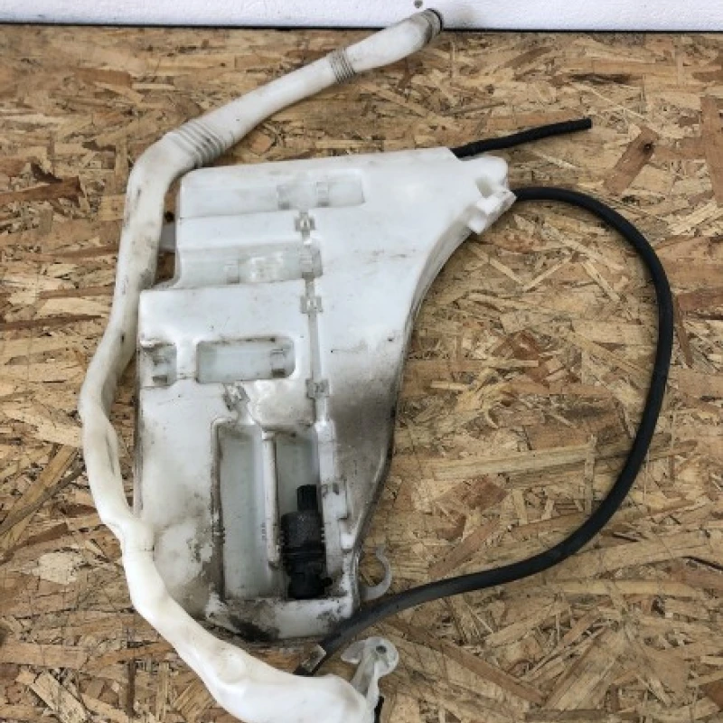 Vas spalator / BMW Seria 5 F10 2010 / Caroserie, oglinzi si faruri