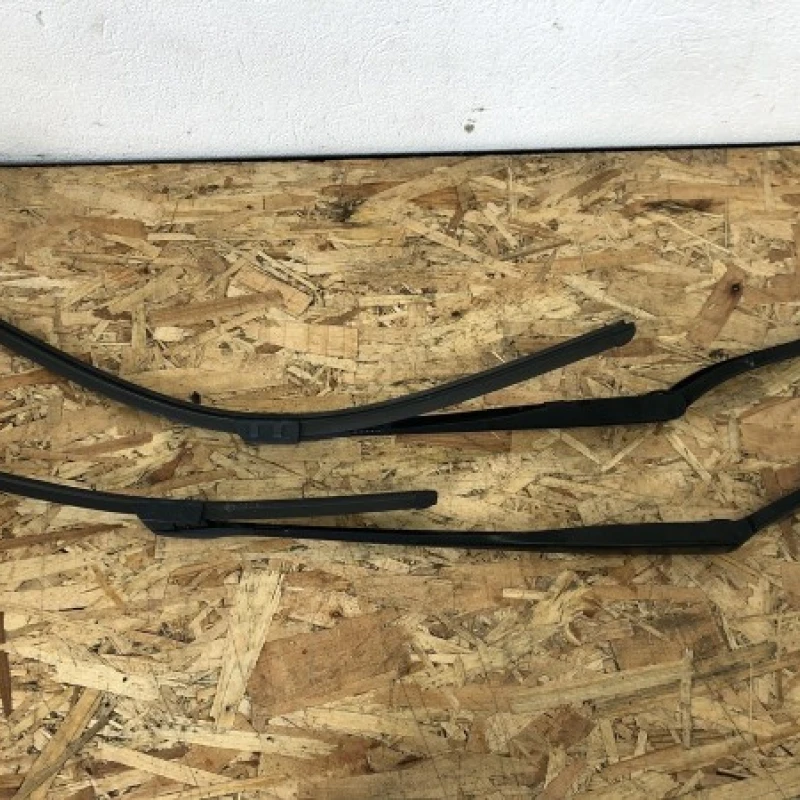 Stergatoare fata / BMW Seria 5 F10 2010 / Caroserie, oglinzi si faruri